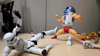Illustration for article titled R2-D2 Gets Seriously Badass